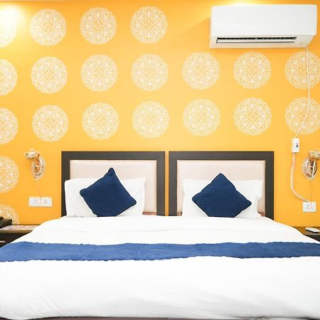 Hotel Tanvi Premium Residency Near Artemis Hospital, Gurugram Gurgaon Exterior foto