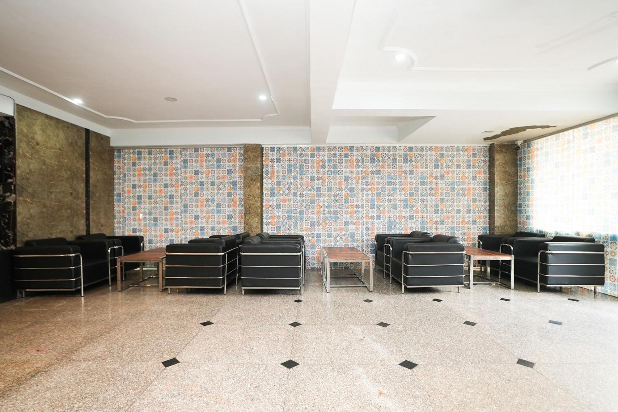 Hotel Tanvi Premium Residency Near Artemis Hospital, Gurugram Gurgaon Exterior foto